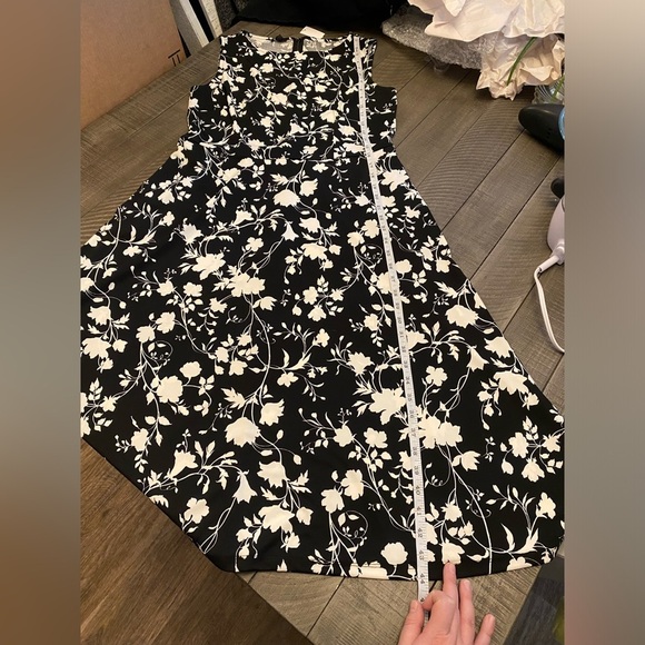 Talbots sleeves floral fit and flare dress with pockets - Picture 7 of 7